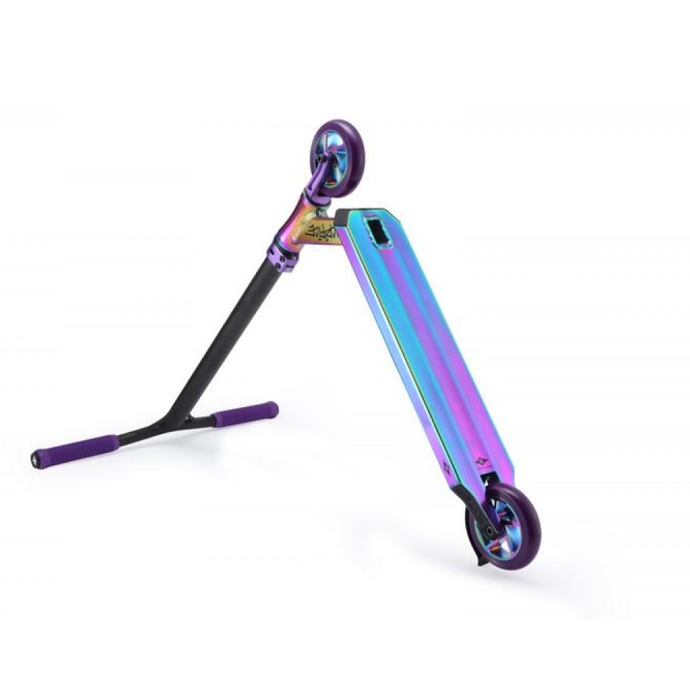 Sacrifice Flyte 100 Neochrome & Purple scooter